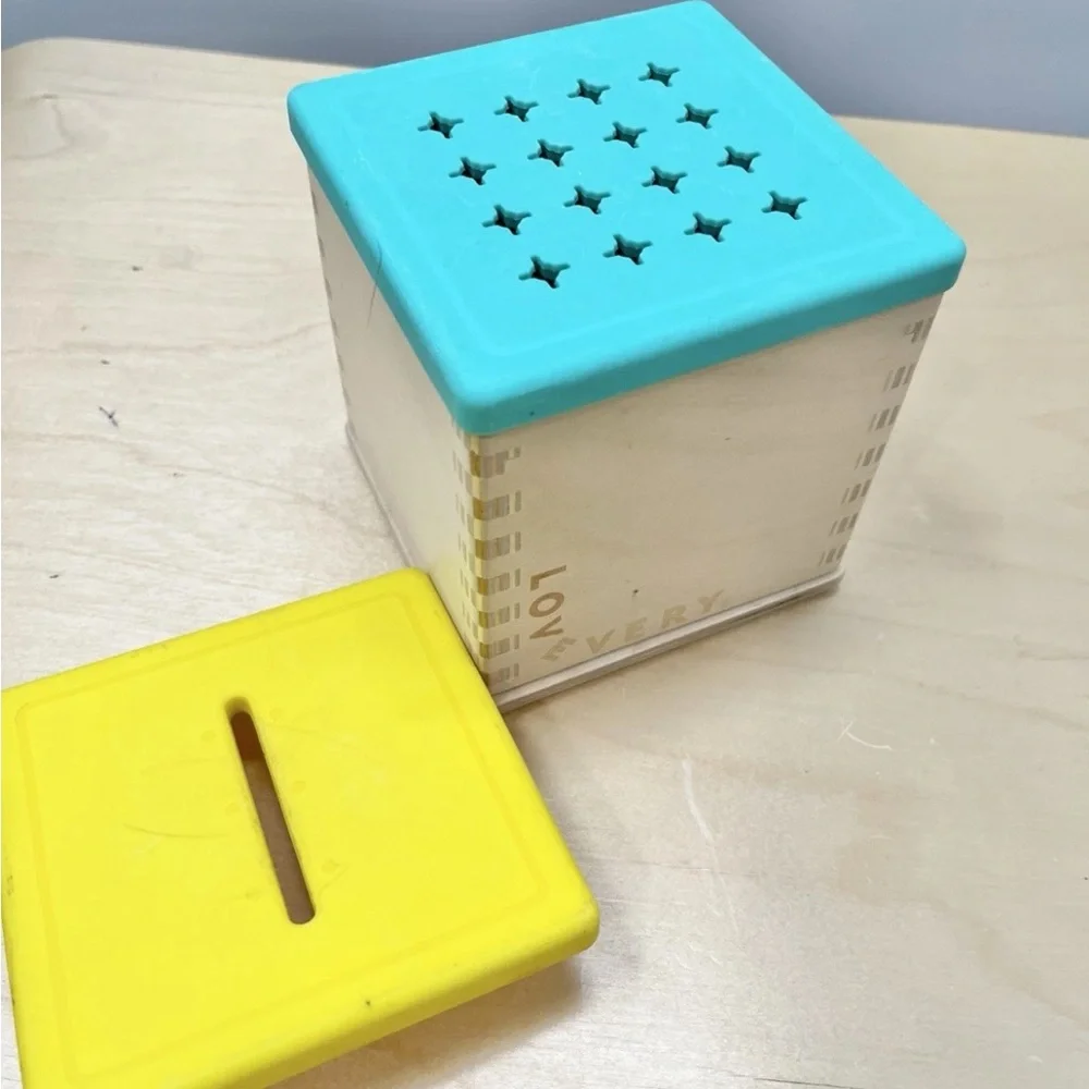 Lovevery Sorting Toy‎ Montessori Wooden Three Top Box